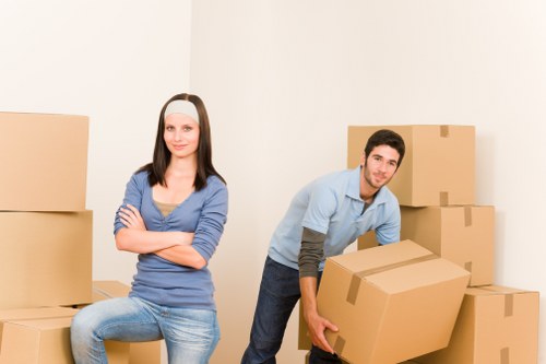 Smooth moving day execution with professional movers